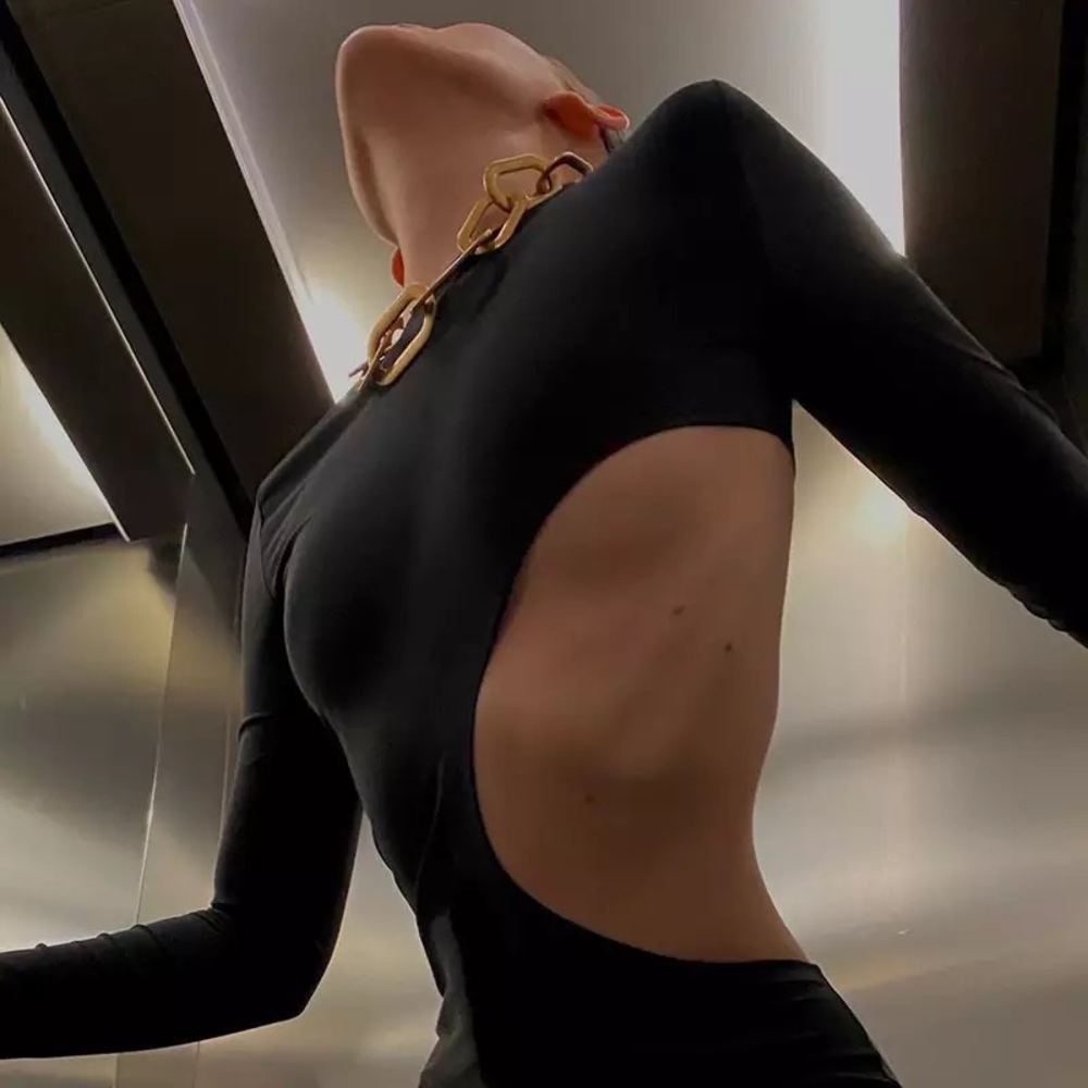 SIMPLY SEXY BLACK DRESS - Picture 4 of 7
